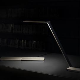 折叠式平板台灯：BE Light