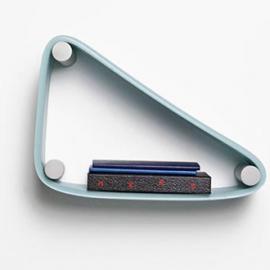 可以随意拉升的墙上书架