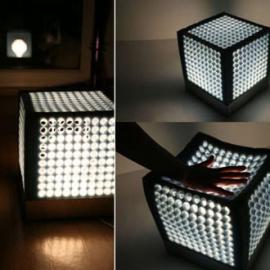 可改变形状的立方体灯