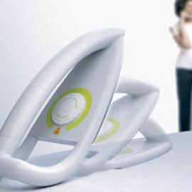 不用担心衣服被烫坏的熨斗