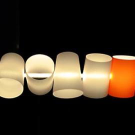 旋转的荧光灯灯罩