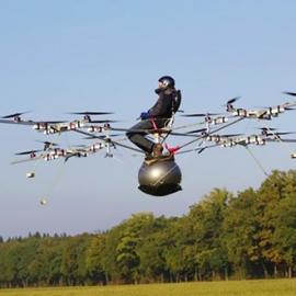 16个螺旋桨的载人电动直升机