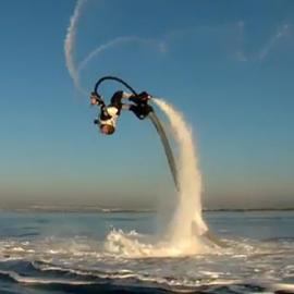 Flyboard喷水背包