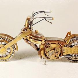 手表零件做成的摩托车