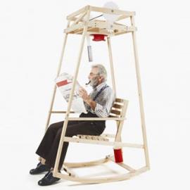 能织帽子的摇椅