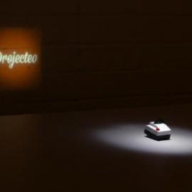 Projecteo超迷你投影仪