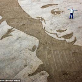 沙滩上的沙绘画艺术