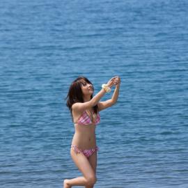碧海蓝天有美女成就一道风景线