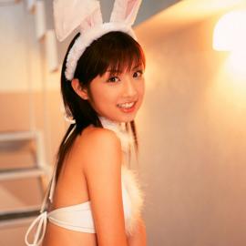 小仓优子兔兔装扮好可爱