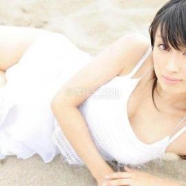 美女用身体盛载宴席