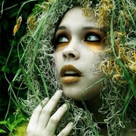 不寻常的女性肖像