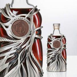 美丽而独特的豪华饮料瓶