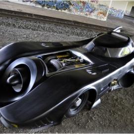 世界上唯一喷射涡轮供电蝙蝠车