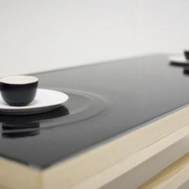 奇怪的桌子设计