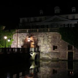 hasexx摄影作品：光与影的美妙融合