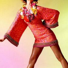 中性名模变风格拍柔美大片