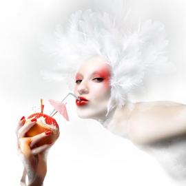 游离在黑白之间的色彩大师