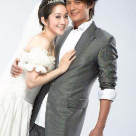 许慧欣郭品超 甜美婚照