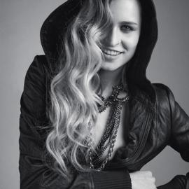 抢走佩内洛普代言的新生超模