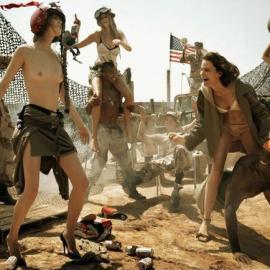 战争中的火辣性感摄影作品欣赏