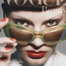 Vogue Nippon 4月妆容大片：Color Code