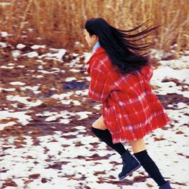 《神话少女》— 篠山纪信镜头下的栗山千明