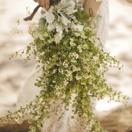 婚礼上绚丽的手花