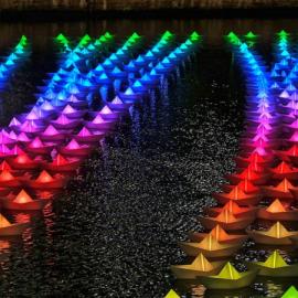 五颜六色的纸船（多图）