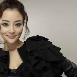 女人味李小璐贵气写真