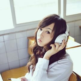 甜美制服学生妹秒杀众少男