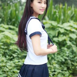 北电美女制服短裙清纯可爱秀美腿