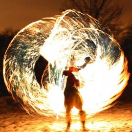 18张关于火的艺术的创意摄影