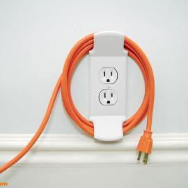 带集线功能的插座：Wall Cleat