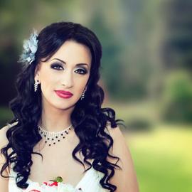 36个最新的新娘时尚发型设计