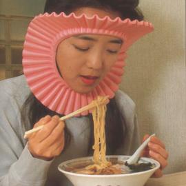 女性的面部盾牌