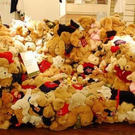 13个奇怪的旧沙发和疯狂的新座椅