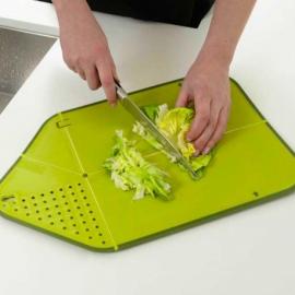 可以洗菜的创意切菜板：Rinse&Chop