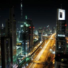 20个令人惊叹的城市夜景摄影照片