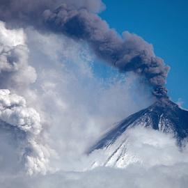 51张地球上的火山摄影照片