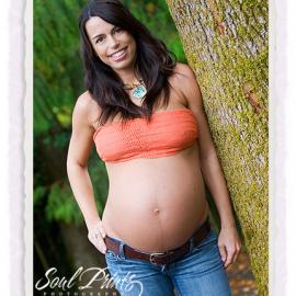 12张不错的孕妇户外摄影照片