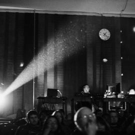 21张光线的黑白摄影照片