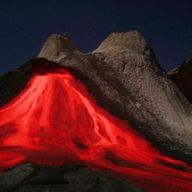 40张惊险的火山喷发摄影照片