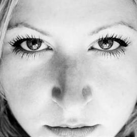 40张优秀的女性眼睛摄影照片