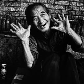 铃木达夫：我自街头而来