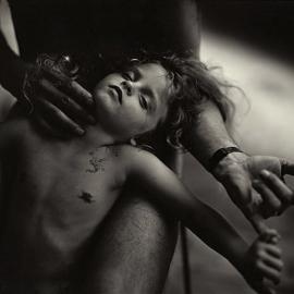 游走于道德边缘的艺术大师——Sally Mann
