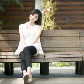 校园留守的美女