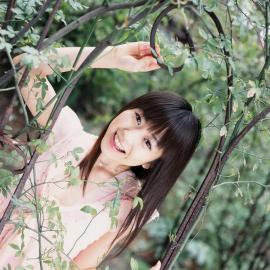 中村知世青春靓丽