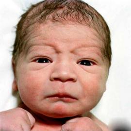 新生婴儿的30种表情