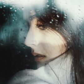 18岁少女告诉你，如何让你的自拍被杂志欣赏