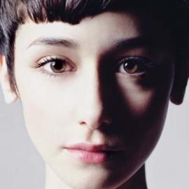 短发精灵 Cecilia Mendez